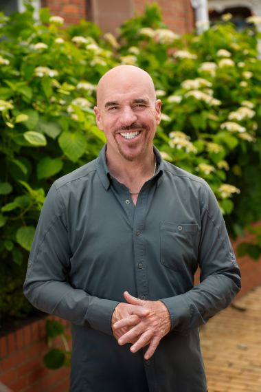 190621 pghdentist 118 380x570